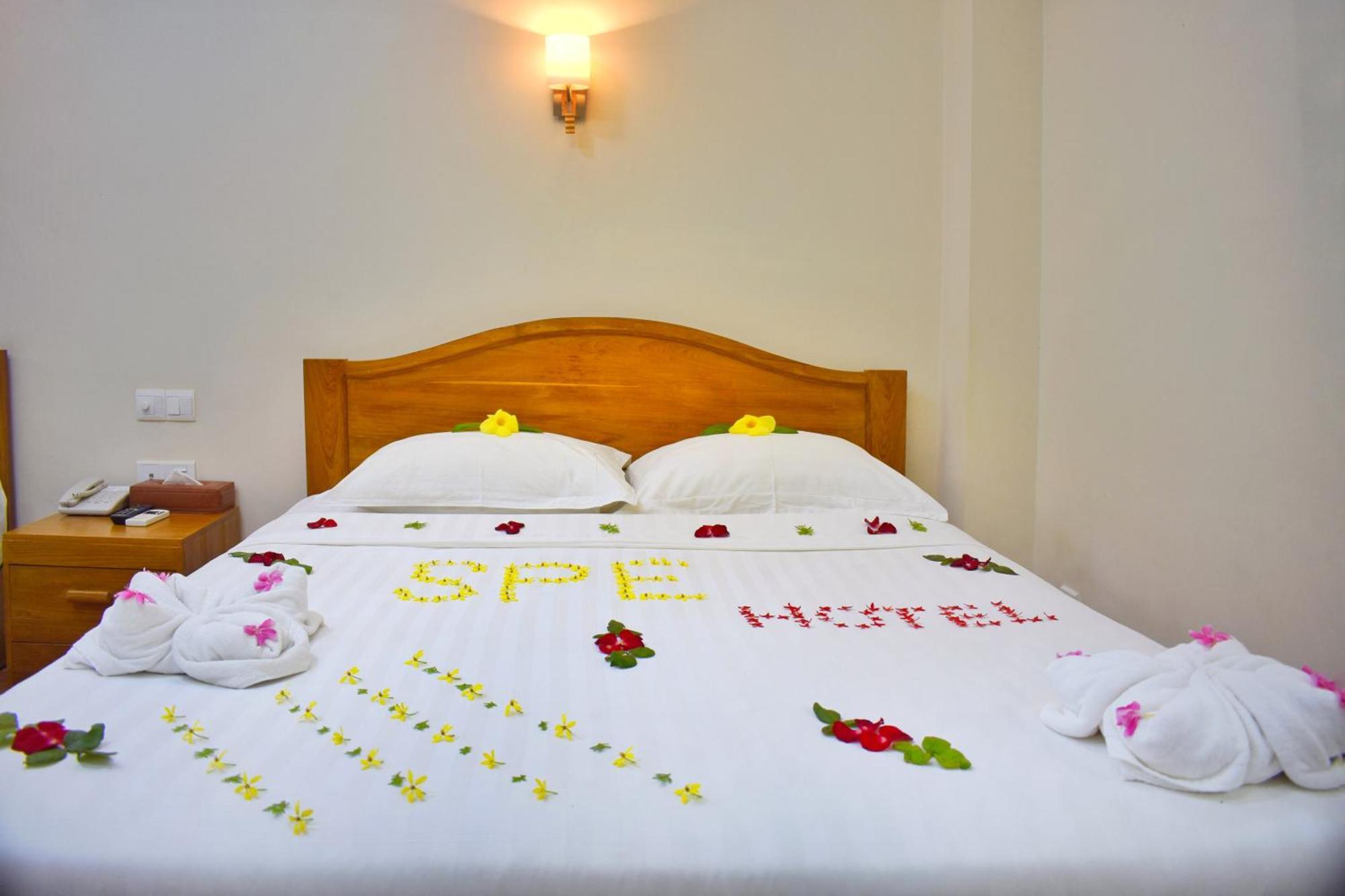 Shwe Poe Eain Hotel New Bagan Buitenkant foto