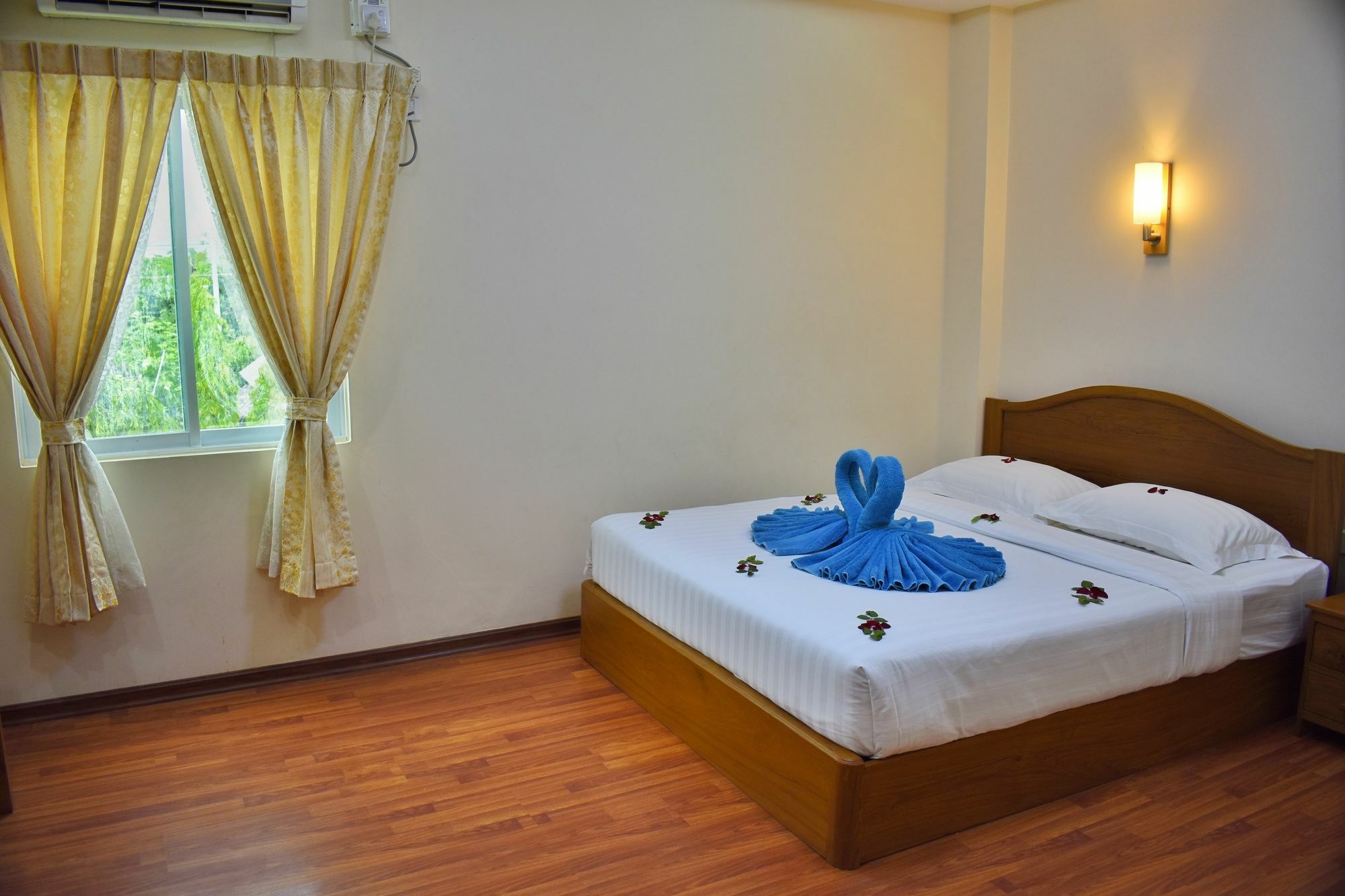 Shwe Poe Eain Hotel New Bagan Buitenkant foto